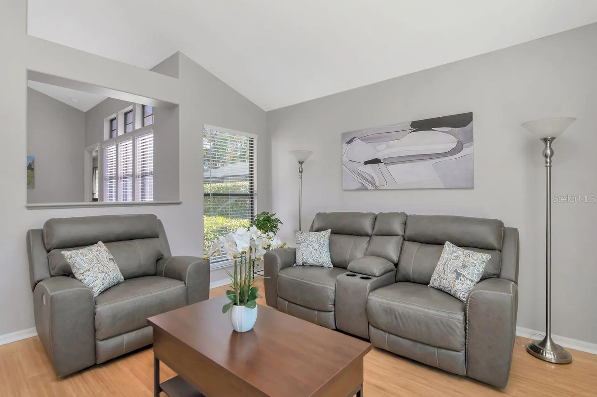 889 Crestridge Circle Tarpon Springs FL 34688