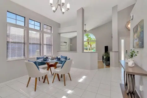 889 Crestridge Circle Tarpon Springs FL 34688