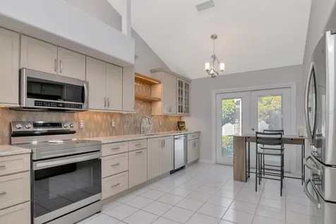 889 Crestridge Circle Tarpon Springs FL 34688