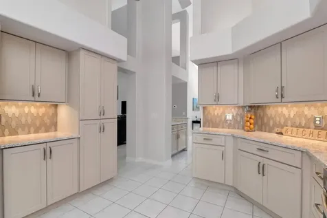 889 Crestridge Circle Tarpon Springs FL 34688