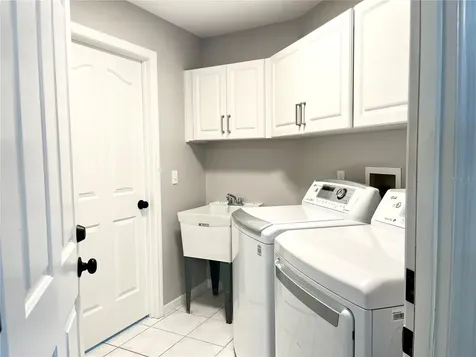 889 Crestridge Circle Tarpon Springs FL 34688