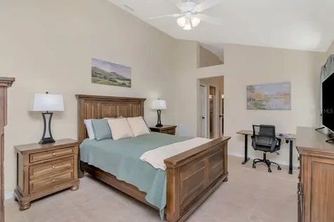889 Crestridge Circle Tarpon Springs FL 34688
