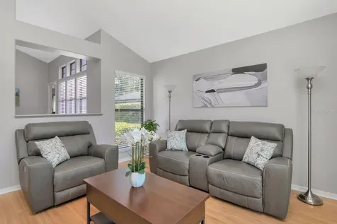 889 Crestridge Circle Tarpon Springs FL 34688