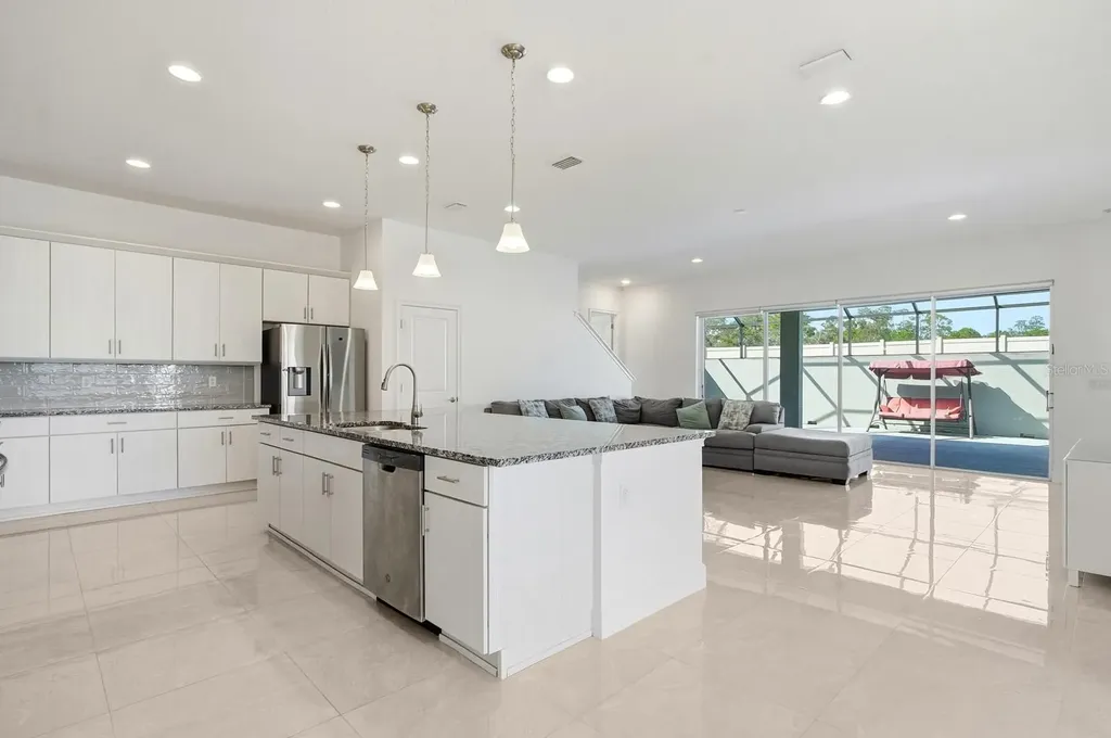 6200 W Fallsgrove Lane Port Orange FL 32128