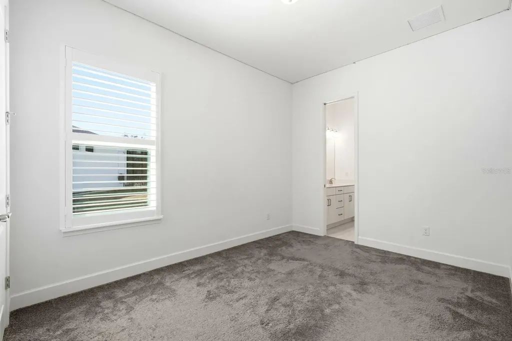 6200 W Fallsgrove Lane Port Orange FL 32128