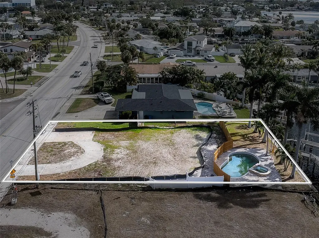 1336 40th Avenue NE St Petersburg FL 33703
