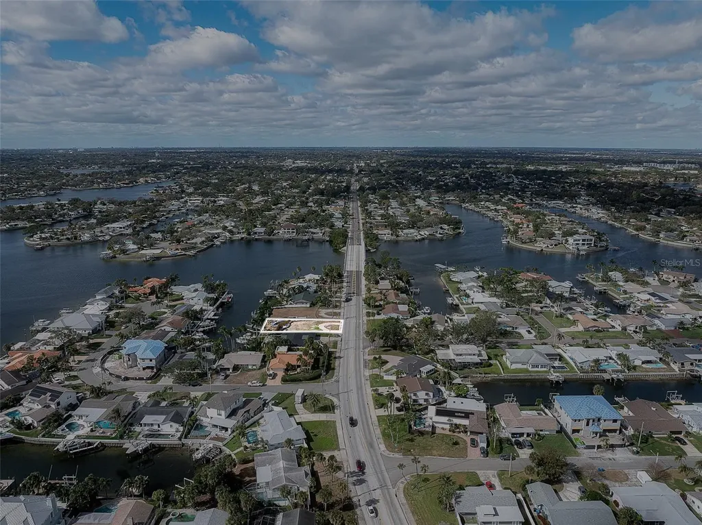 1336 40th Avenue NE St Petersburg FL 33703