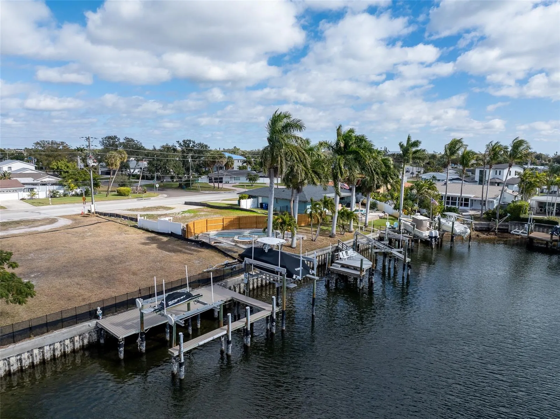 1336 40th Avenue NE St Petersburg FL 33703