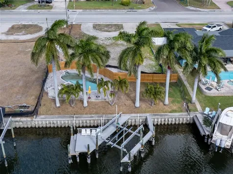 1336 40th Avenue NE St Petersburg FL 33703
