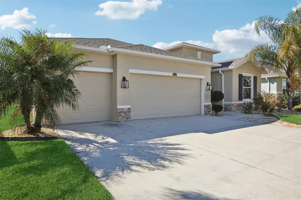 10747 Laxer Cay Loop San Antonio FL 33576