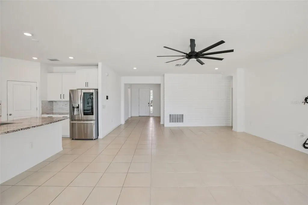 10747 Laxer Cay Loop San Antonio FL 33576