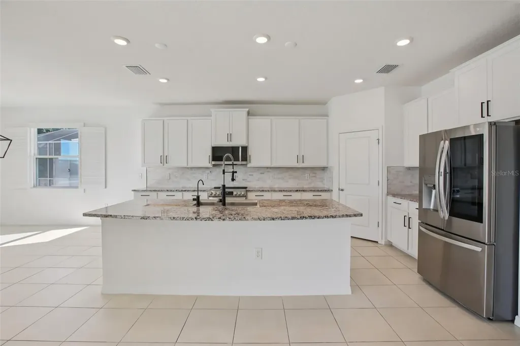 10747 Laxer Cay Loop San Antonio FL 33576