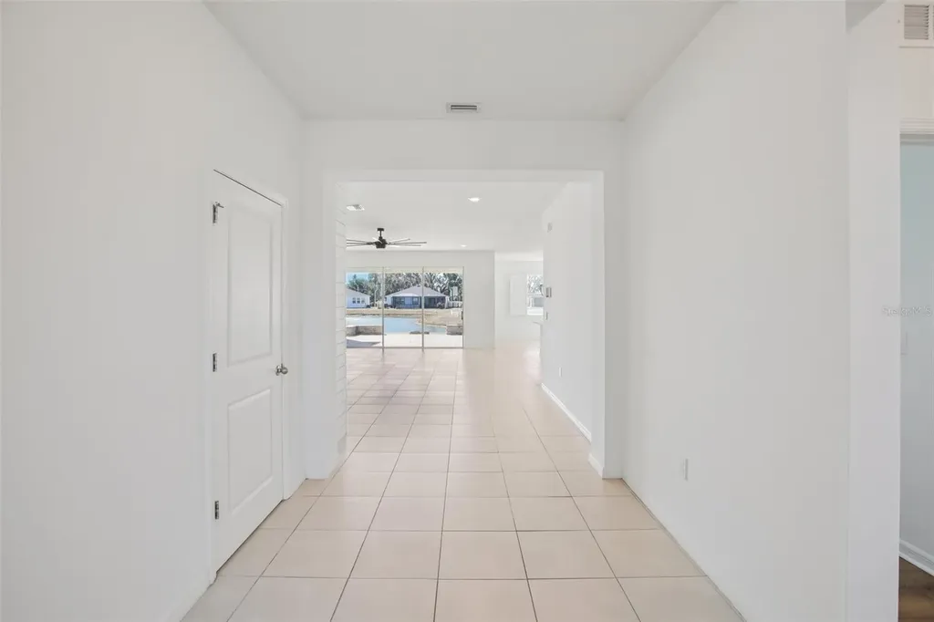 10747 Laxer Cay Loop San Antonio FL 33576