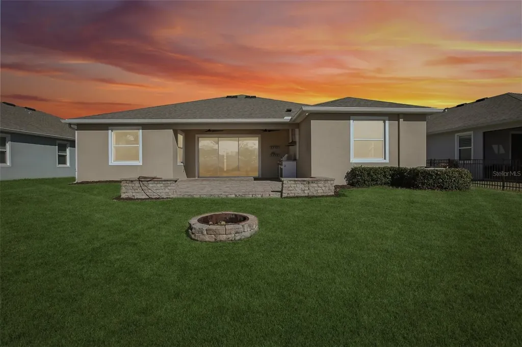 10747 Laxer Cay Loop San Antonio FL 33576