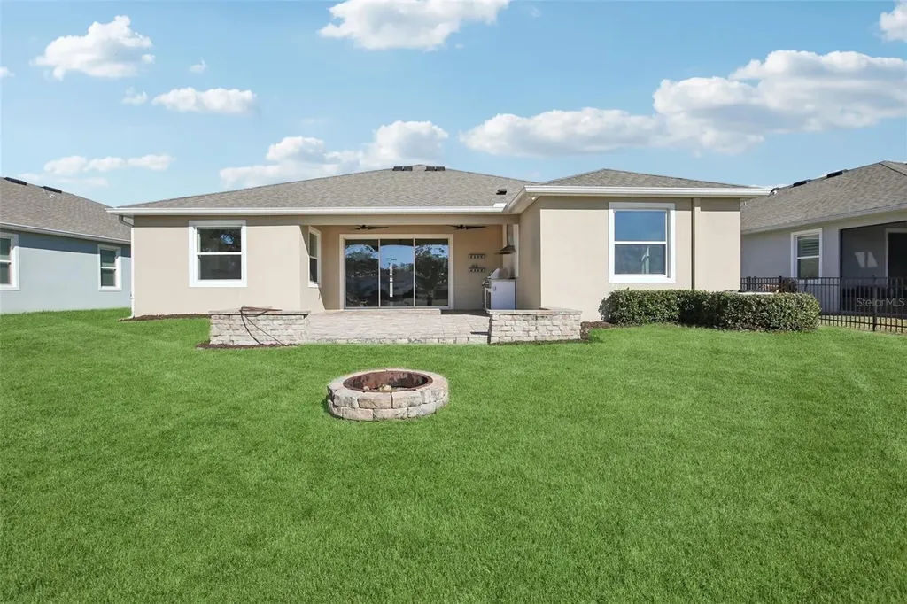 10747 Laxer Cay Loop San Antonio FL 33576
