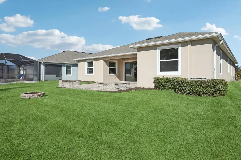 10747 Laxer Cay Loop San Antonio FL 33576