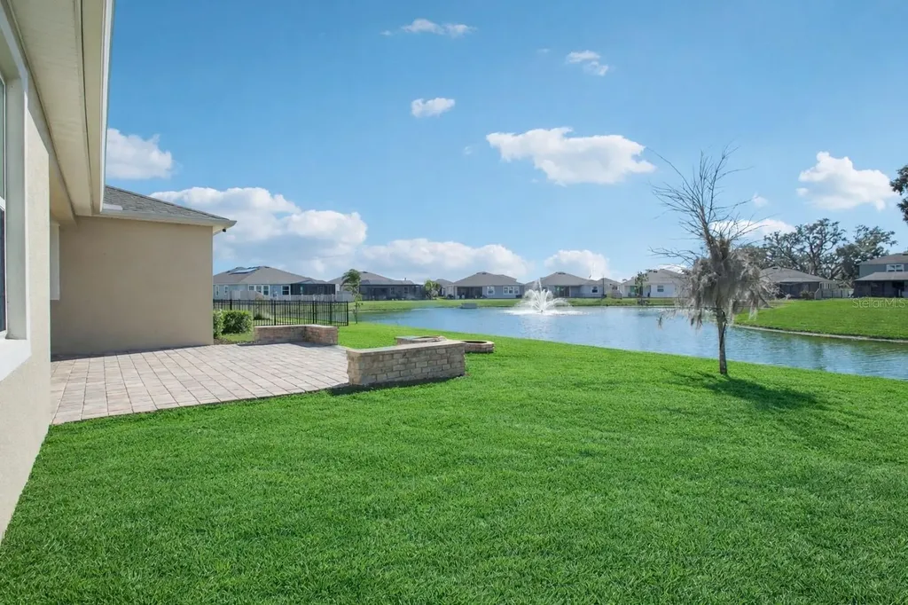 10747 Laxer Cay Loop San Antonio FL 33576