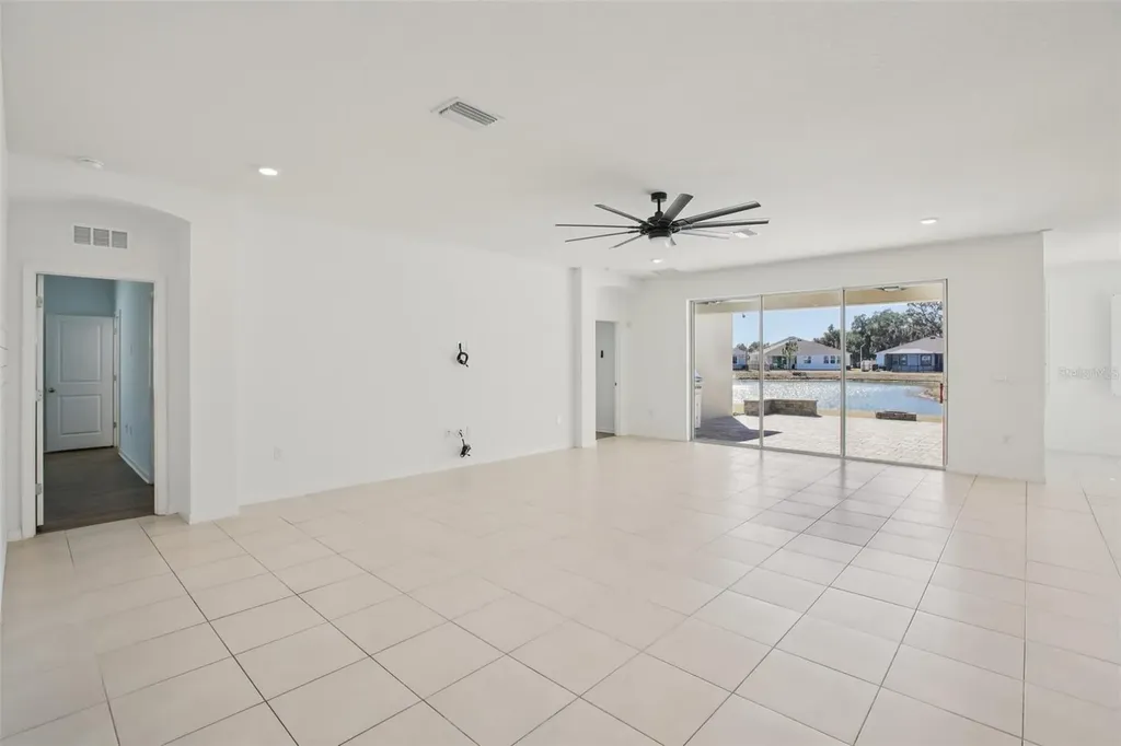 10747 Laxer Cay Loop San Antonio FL 33576