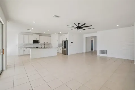10747 Laxer Cay Loop San Antonio FL 33576