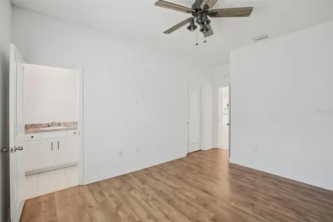 10747 Laxer Cay Loop San Antonio FL 33576