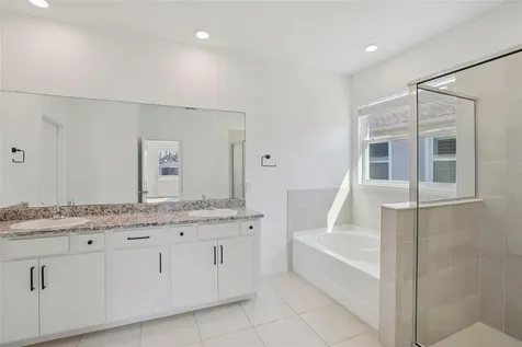10747 Laxer Cay Loop San Antonio FL 33576