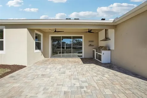 10747 Laxer Cay Loop San Antonio FL 33576