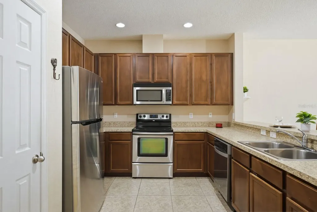 2211 Barracuda Court Holiday FL 34691