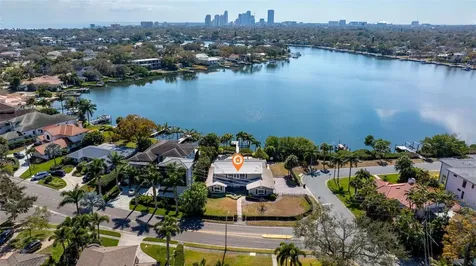 1392 Monterey Boulevard NE St Petersburg FL 33704