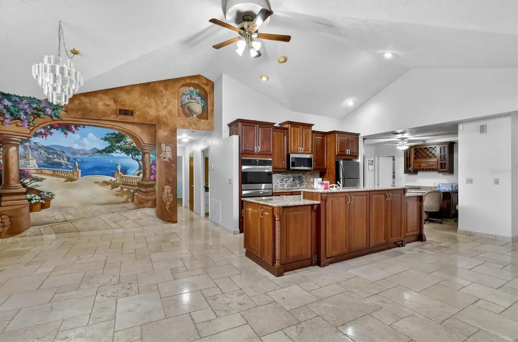 2725 W Charing Road Avon Park FL 33825