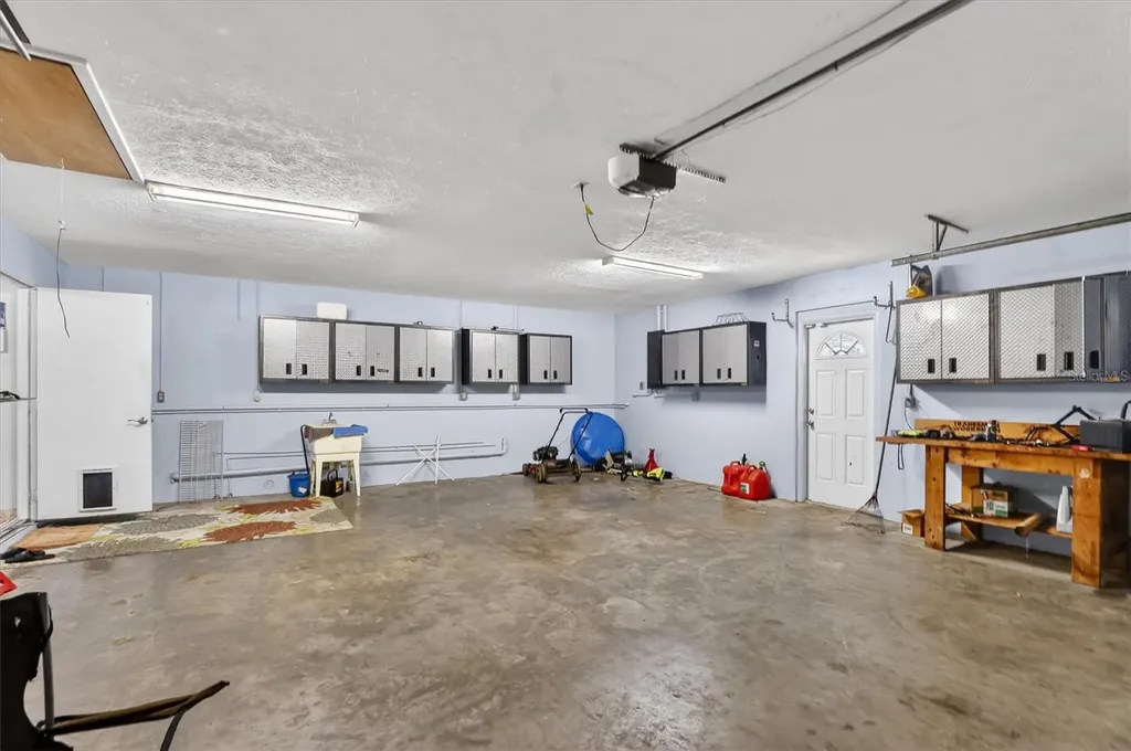 2725 W Charing Road Avon Park FL 33825