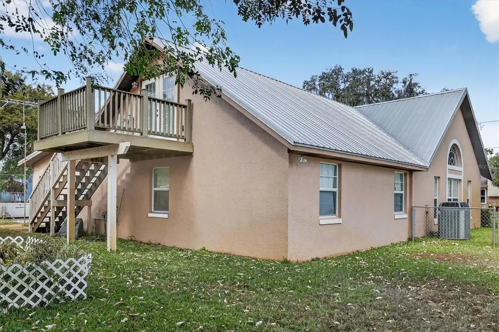 2725 W Charing Road Avon Park FL 33825