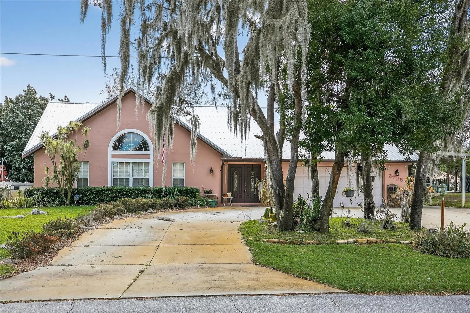 2725 W Charing Road Avon Park FL 33825