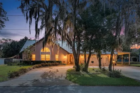 2725 W Charing Road Avon Park FL 33825