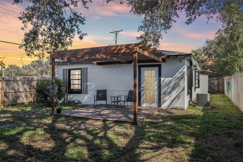 4432 W Mccoy Street Tampa FL 33616