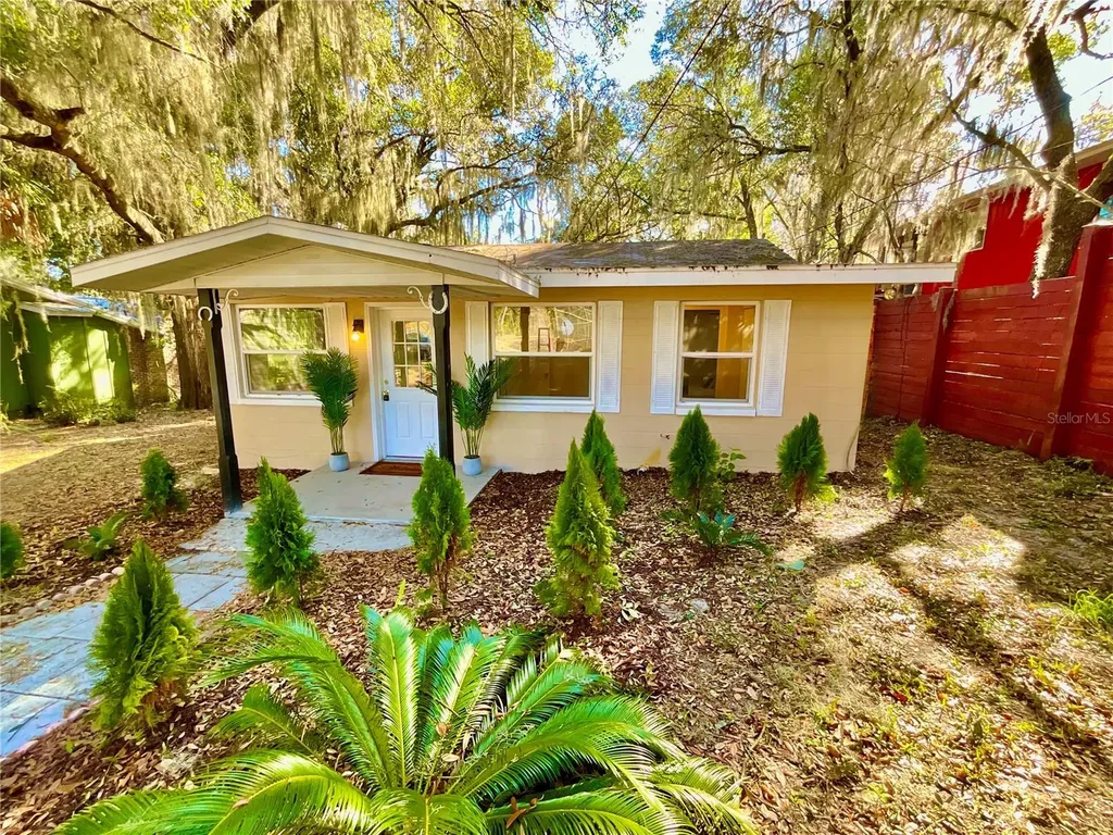 111 2nd Street Melrose FL 32666