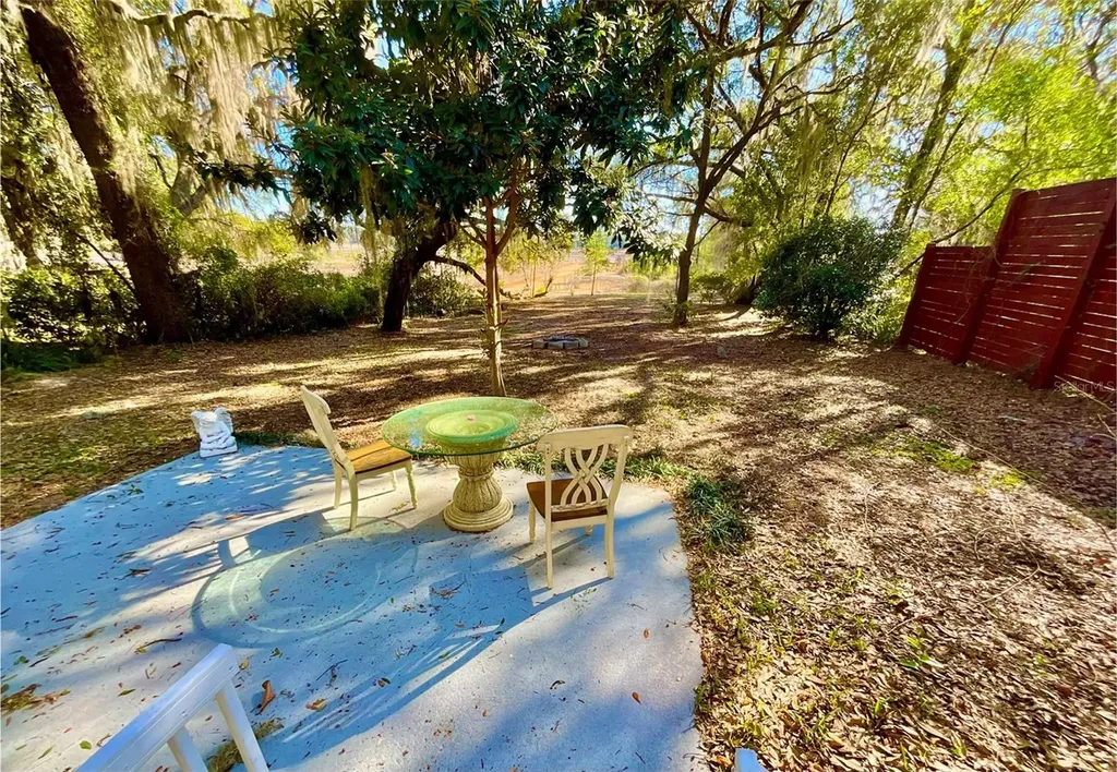 111 2nd Street Melrose FL 32666
