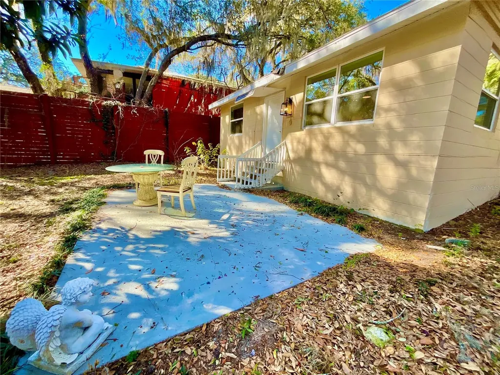 111 2nd Street Melrose FL 32666