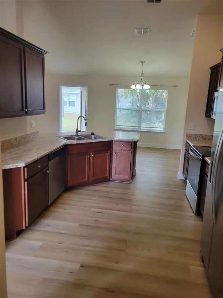 25 Lindberg Lane Palm Coast FL 32137