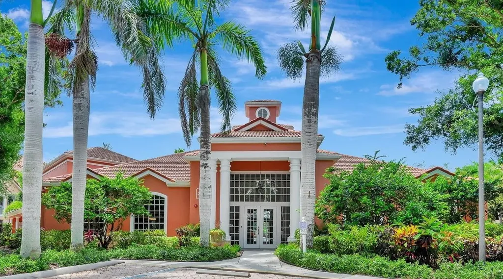 4138 Central Sarasota Parkway Sarasota FL 34238