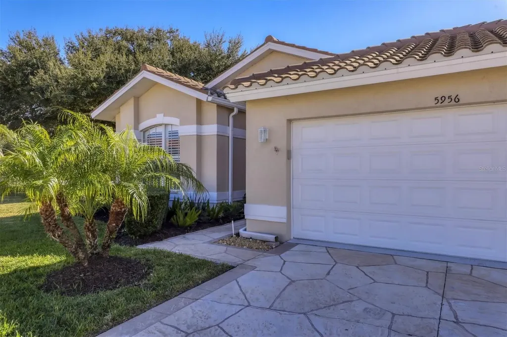 5956 Rachele Drive Sarasota FL 34243