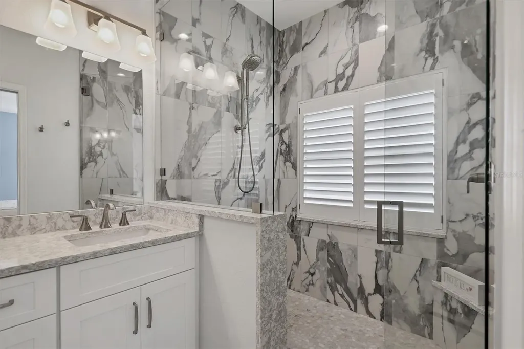 5956 Rachele Drive Sarasota FL 34243