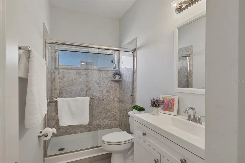 5956 Rachele Drive Sarasota FL 34243