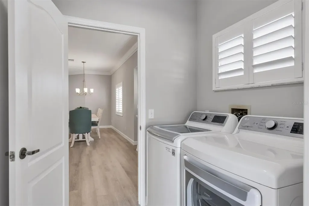 5956 Rachele Drive Sarasota FL 34243