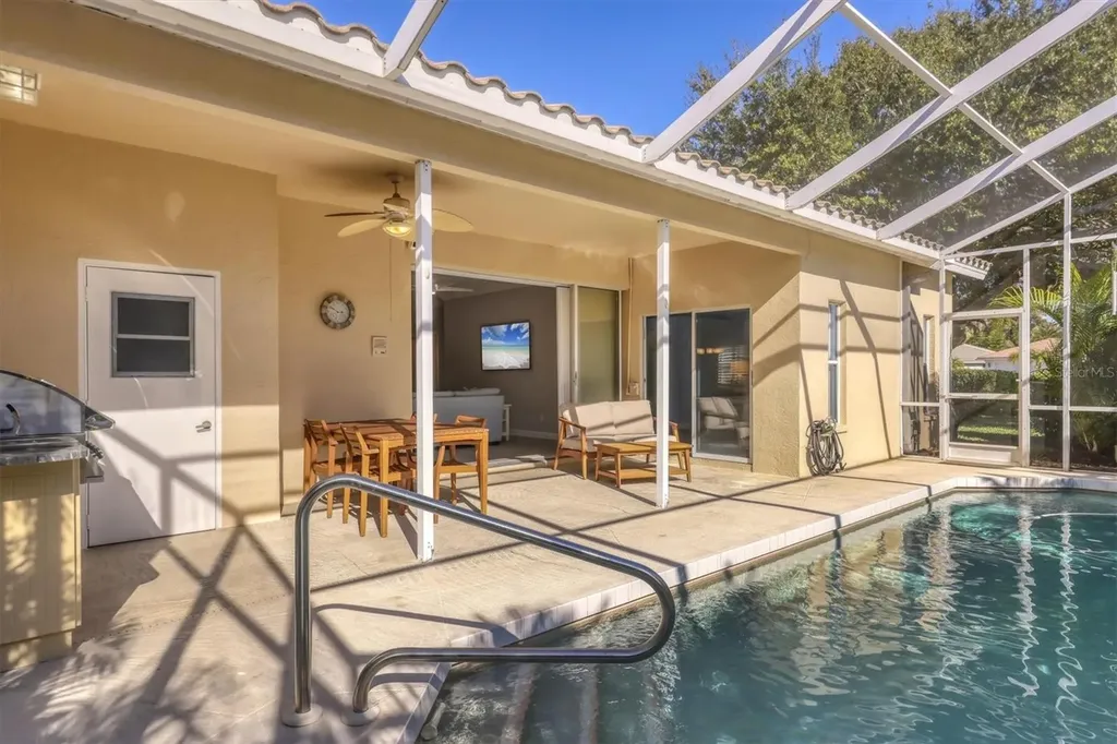 5956 Rachele Drive Sarasota FL 34243