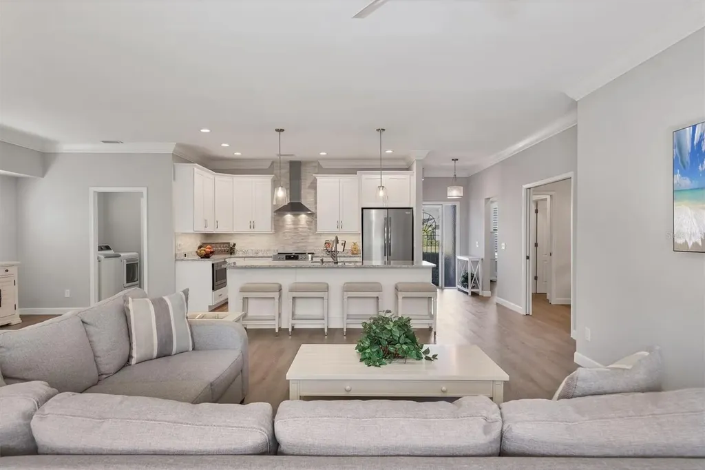 5956 Rachele Drive Sarasota FL 34243