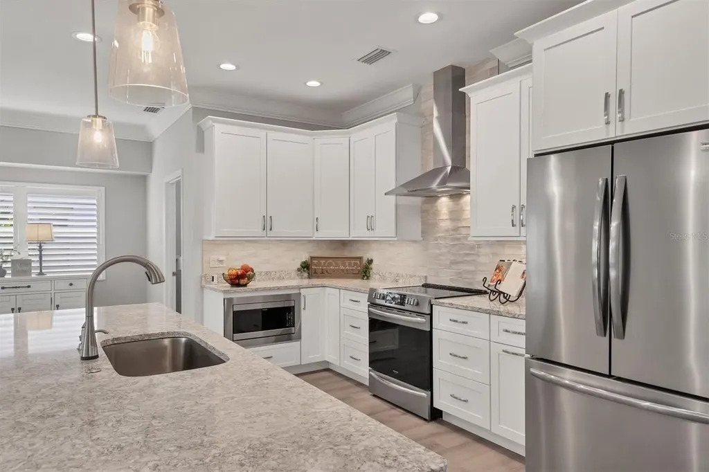 5956 Rachele Drive Sarasota FL 34243