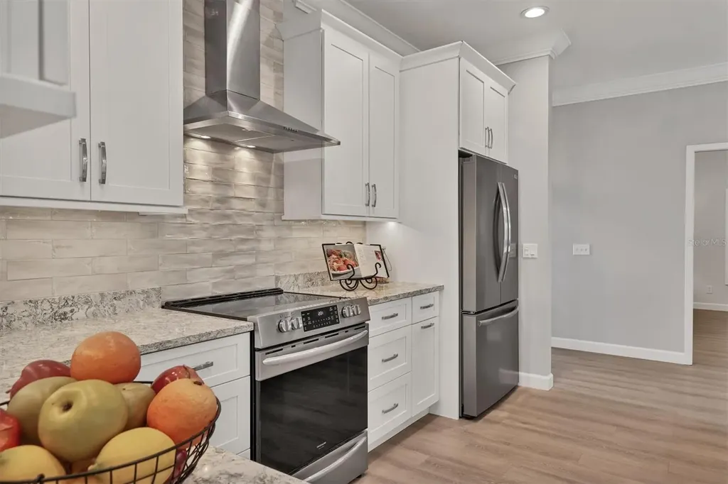 5956 Rachele Drive Sarasota FL 34243