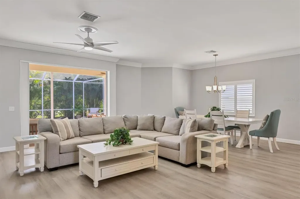 5956 Rachele Drive Sarasota FL 34243