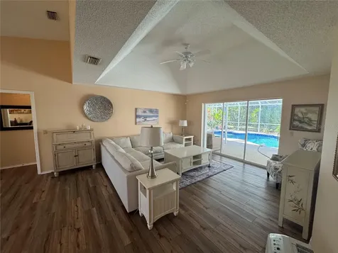 549 Warwick Lane Venice FL 34293