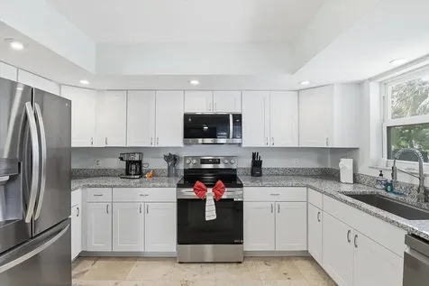 3644 N Hiawatha Terrace Crystal River FL 34428